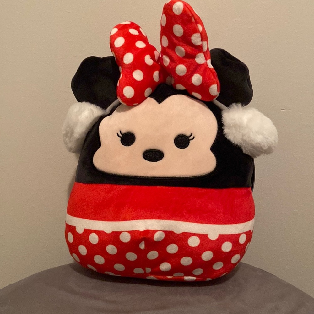 Minnie Mouse Squishmallow winter/holiday -Brand new HTF